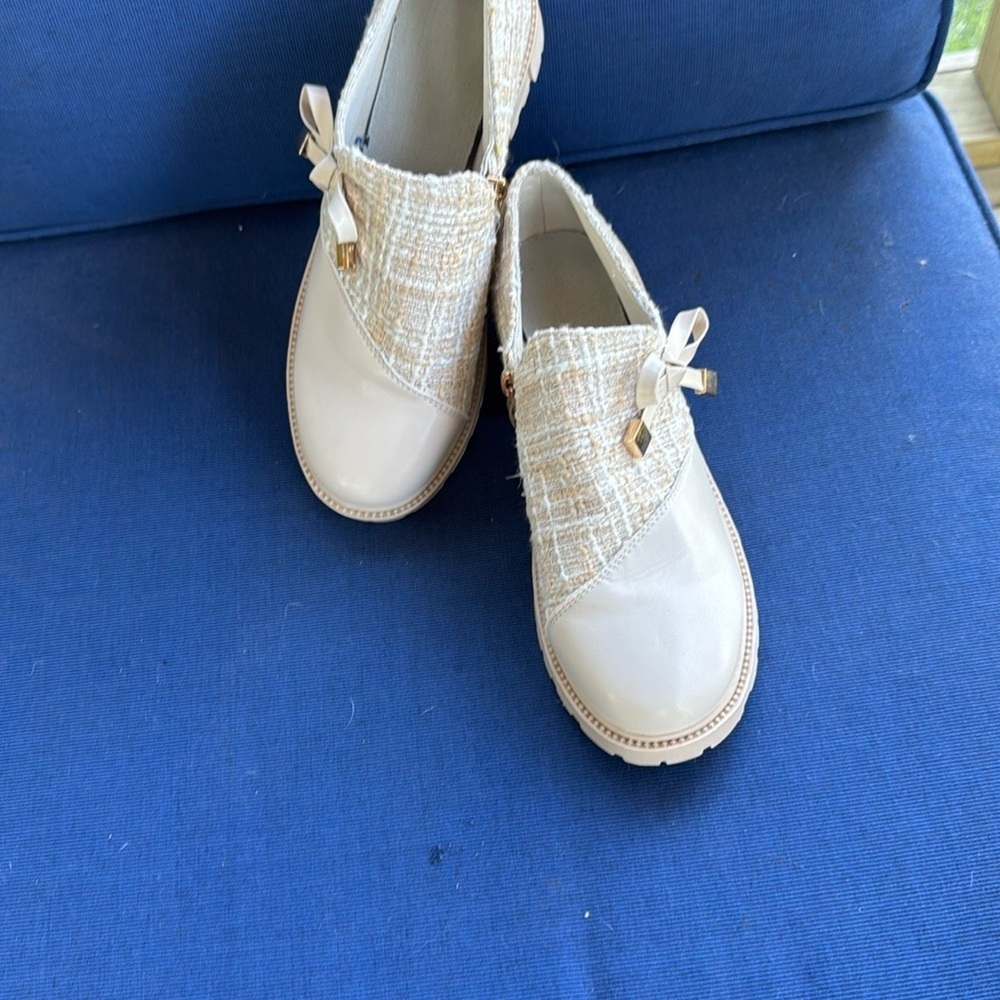 Dolce & Gabbana Cream Ankle Boots with Classic Design